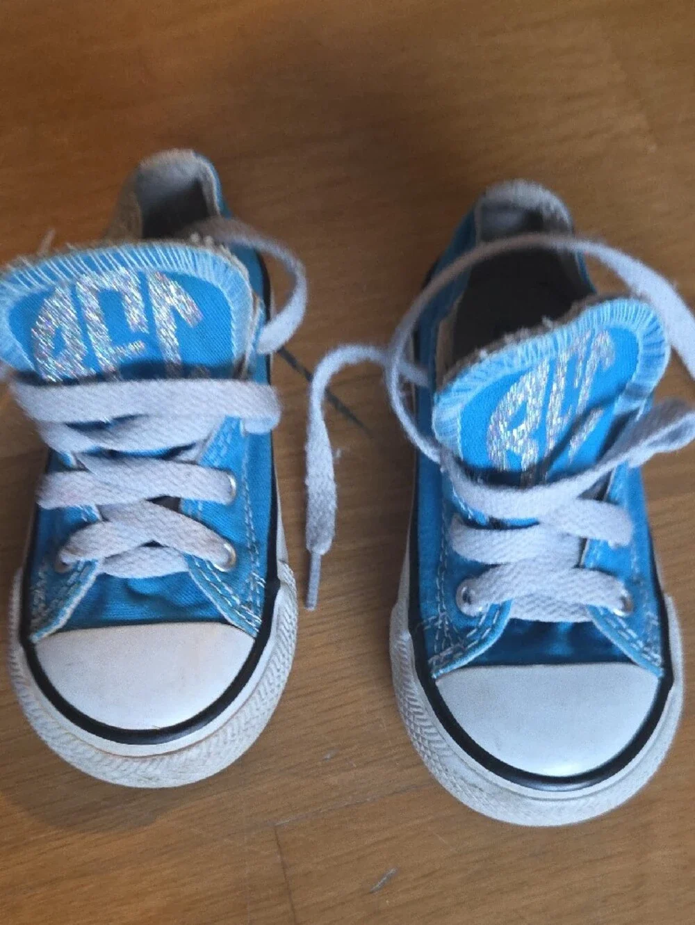 Converse | Kids Turquoise Low-Top Sneakers with White Accents